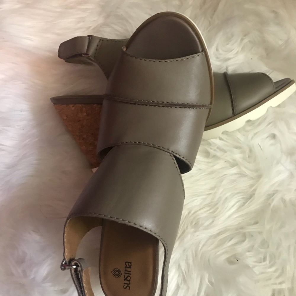 Dark Taupe Open Toe Cork Heel Sandal - Size 11 - Picture 3 of 7